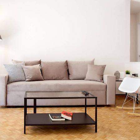 Toni'S Lovely Apartment In Sunny Pangrati Афіни Екстер'єр фото